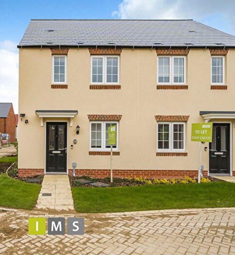 2 Bedroom Semi-Detached House To Rent In Rasen Road, Bicester, OX26