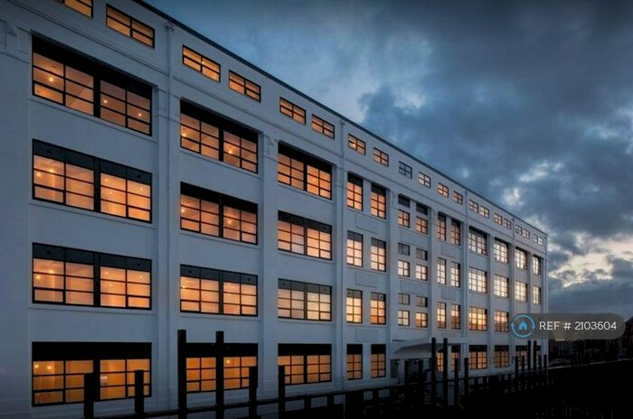 2 Bedroom Flat To Rent In Lilly Court, Basingstoke, RG21