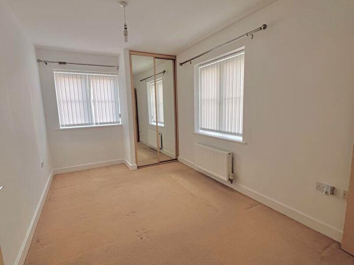 2 Bedroom Flat For Sale In Ground Floor Apartment - Elim Close, Bishops Waltham, SO32
