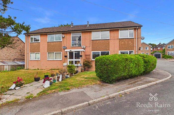 2 Bedroom Apartment To Rent In Woodview Close, Wingerworth, Chesterfield, Derbyshire, S42