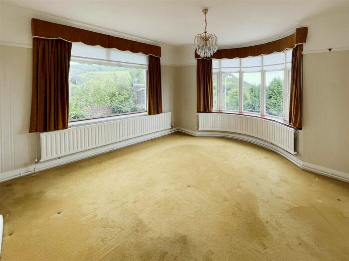 3 Bedroom Bungalow For Sale In Gwar Y Caeau, Port Talbot, SA13