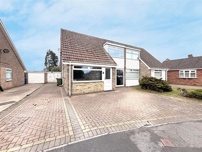 3 Bedroom Semi-Detached Bungalow To Rent In The Meadows, Howden, Goole, DN14