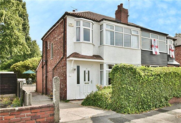3 Bedroom Semi-Detached House For Sale In Dorrington Road, Stockport, Cheshire, SK3