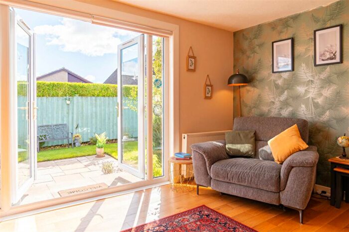 2 Bedroom Bungalow For Sale In Gagiebank, Wellbank, Dundee, DD5
