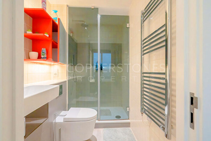 2 Bedroom Apartment To Rent In Tidal Basin Road, London, E16