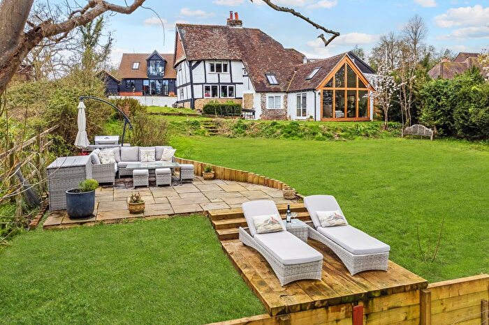 5 Bedroom Detached House For Sale In Shepherds Green, Henley-On-Thames, RG9