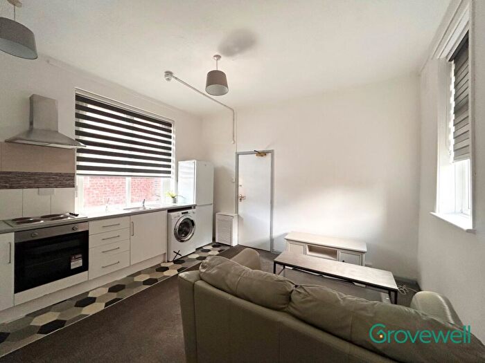 1 Bedroom Flat To Rent In Chadwick Street, Bolton, BL2