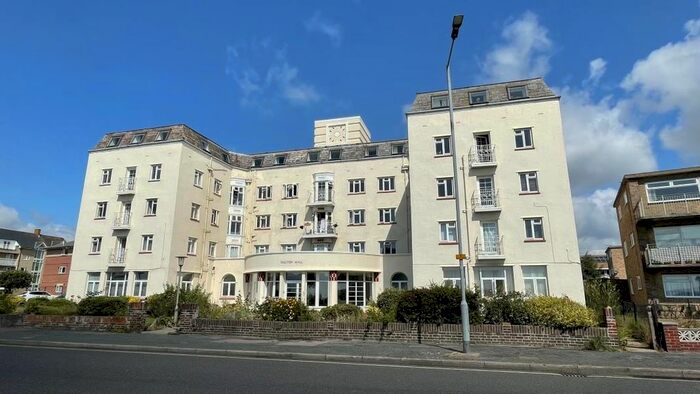 2 Bedroom Flat To Rent In Marine Parade East, Clacton-On-Sea, CO15