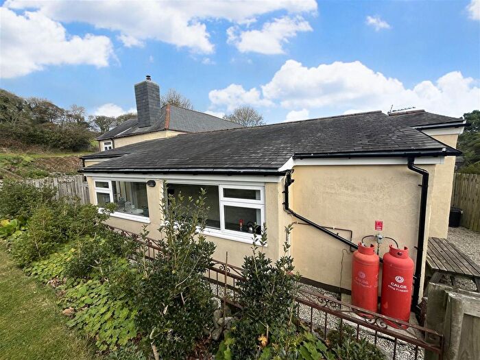 1 Bedroom Bungalow To Rent In Trenance Road, St. Austell, PL25