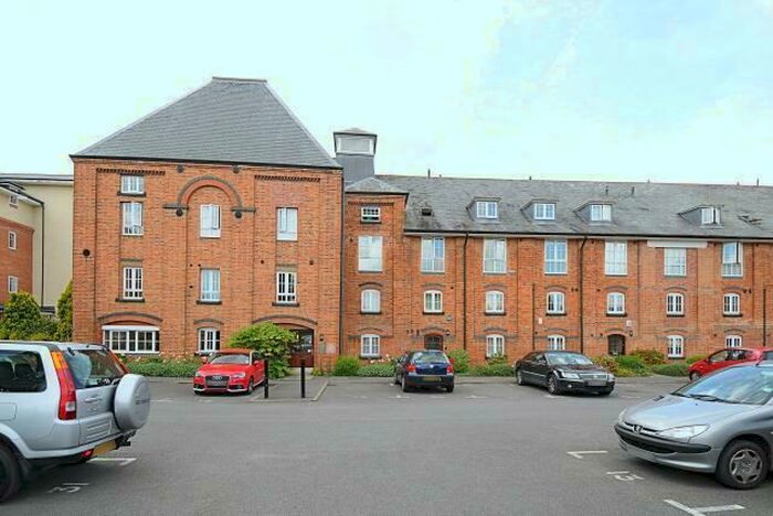 2 Bedroom Apartment To Rent In George Morland House, Abingdon, OX14