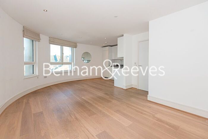 1 Bedroom Flat To Rent In The Library Building, Clapham, SW4