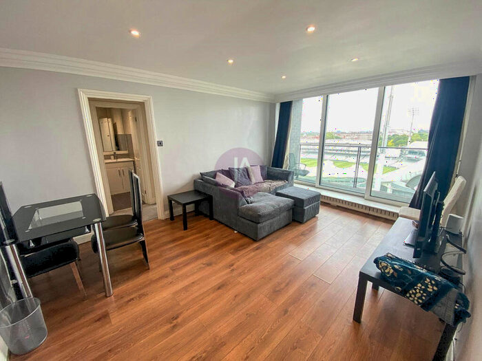 1 Bedroom Apartment To Rent In Lords View, St John's Wood, London, NW8