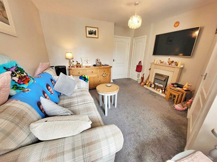 3 Bedroom Terraced House For Sale In Sunningdale Drive, Hubberston, Milford Haven, SA73