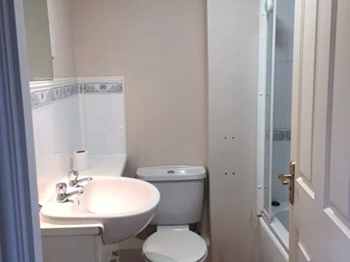 2 Bedroom Flat To Rent In Steads Place, Edinburgh, EH6