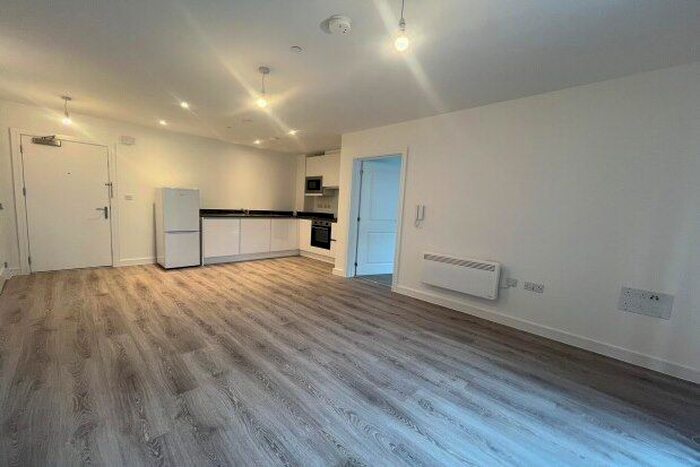 2 Bedroom Property To Rent In Erasmus Drive, Derby, DE1