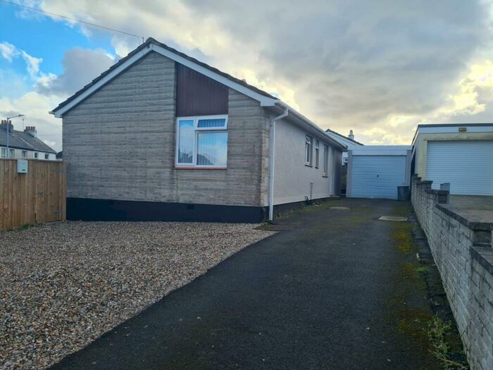3 Bedroom Bungalow To Rent In Taylor Road, Saltash, PL12