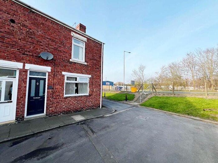 2 Bedroom End Of Terrace House For Sale In Wear Street, Spennymoor, DL16