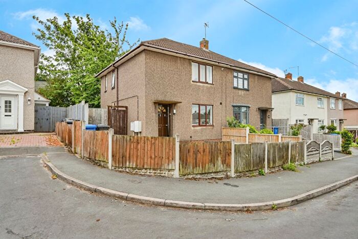 4 Bedroom Semi-Detached House For Sale In Rothbury Place, Derby, DE21