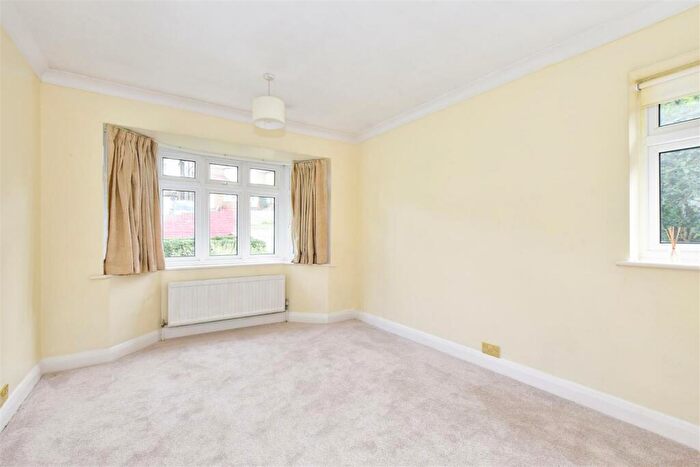 2 Bedroom Detached Bungalow To Rent In Westover Road, High Wycombe, HP13
