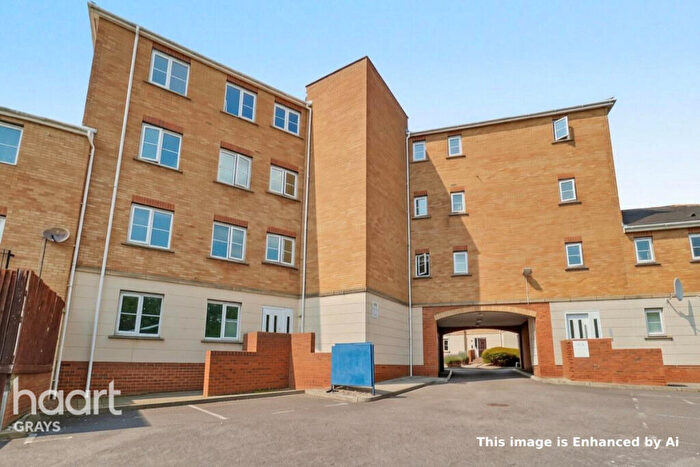 2 Bedroom Flat For Sale In Ulverston, Purfleet, RM19