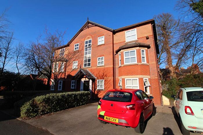 2 Bedroom Apartment To Rent In Brigadier Close, Withington, M20