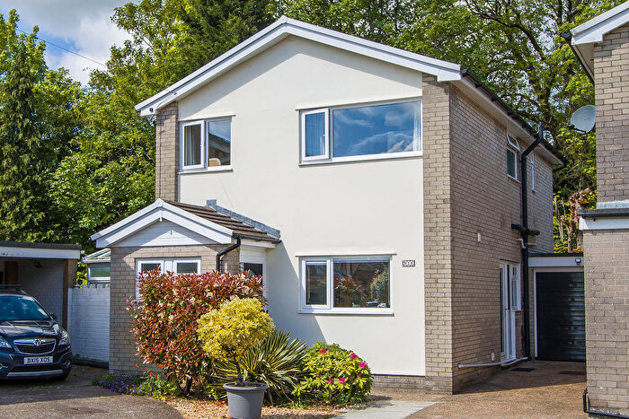 3 Bedroom Detached House For Sale In Millbrook Close, Dinas Powys, CF64