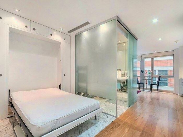 Studio To Rent In Ontario Tower, Fairmount Avenue, Canary Wharf, Blackwall Way, London, E14