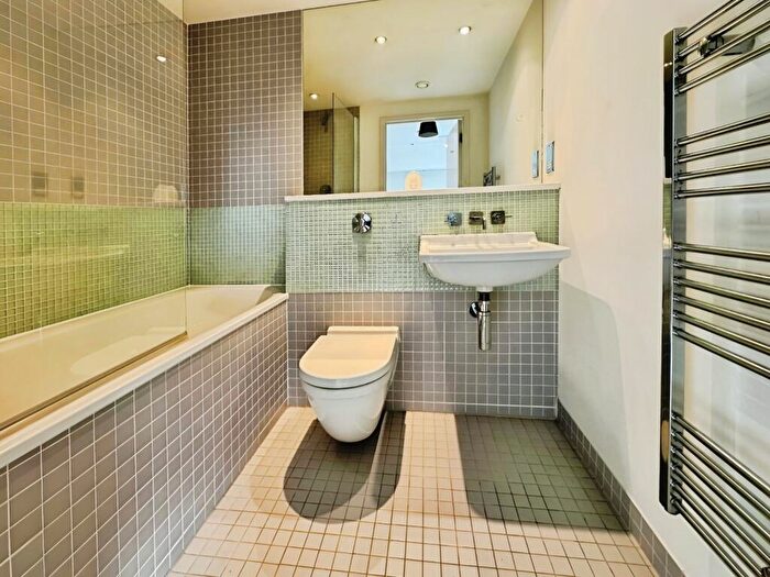 Flat To Rent In Manor Mills, Ingram Street, Leeds, West Yorkshire, LS11