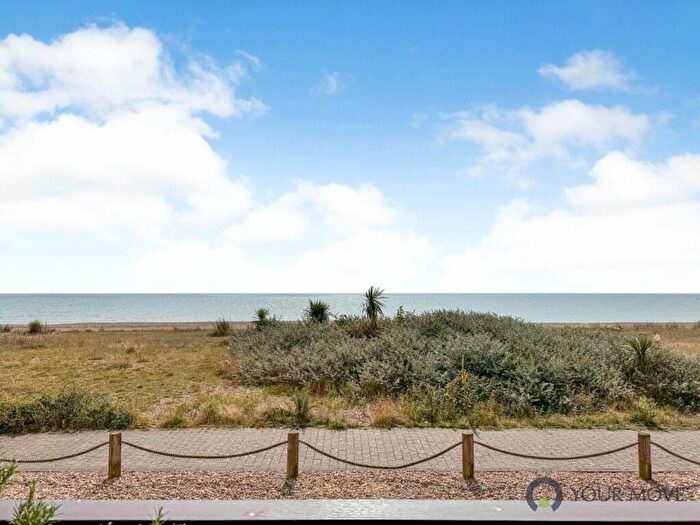 2 Bedroom Flat To Rent In Caroline Way, Eastbourne, East Sussex, BN23