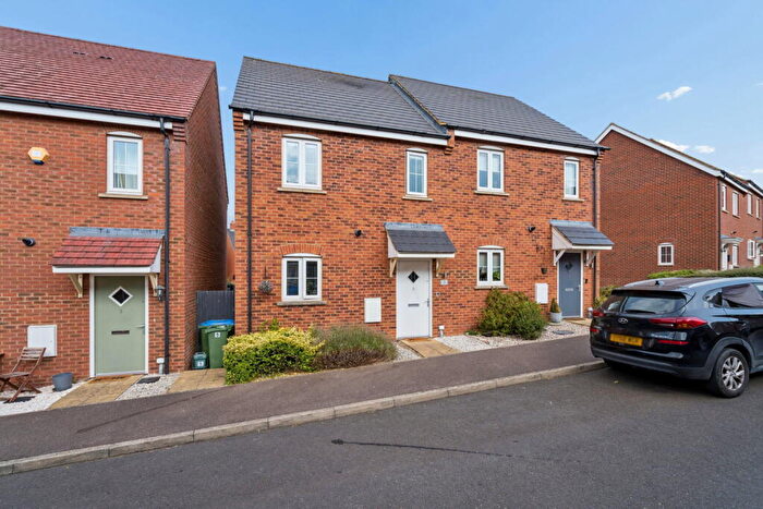 2 Bedroom Semi-Detached House For Sale In Campbell Lane, Pitstone, Leighton Buzzard, LU7