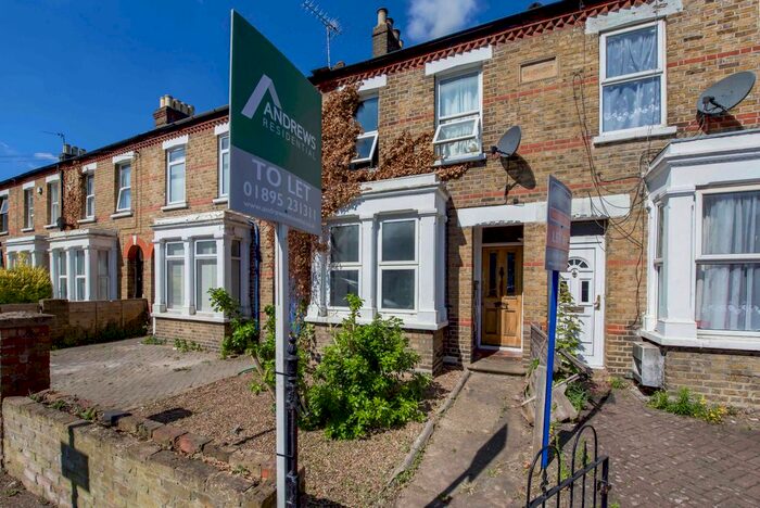 3 Bedroom Terraced House To Rent In Bridge Road, Cowley, Uxbridge, UB8