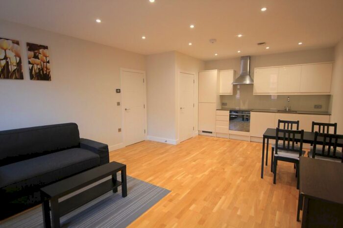 1 Bedroom Flat To Rent In Market Place, Reading, RG1
