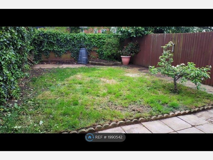 2 Bedroom Maisonette To Rent In Astor Close, Brockworth, Gloucester, GL3