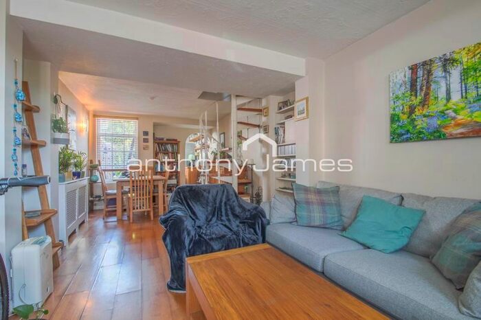 2 Bedroom End Of Terrace House To Rent In Star Hill, Crayford, Dartford, DA1