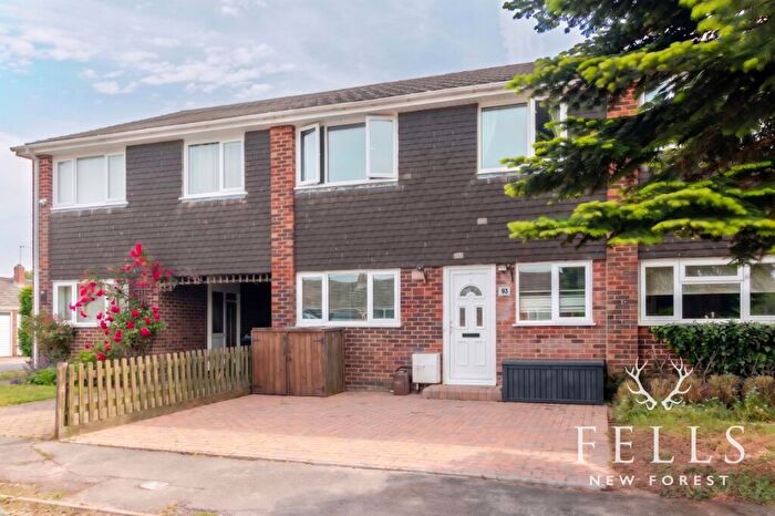 4 Bedroom Terraced House For Sale In Hightown Gardens, Ringwood, BH24