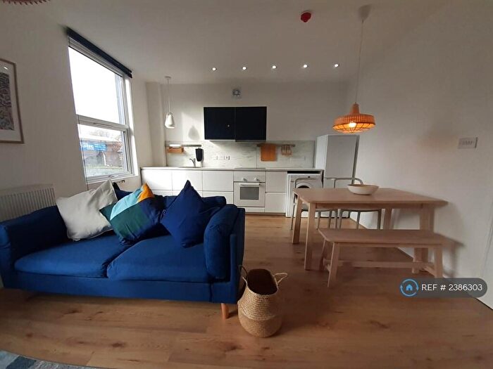 2 Bedroom Flat To Rent In Fairfield, Liverpool, L7