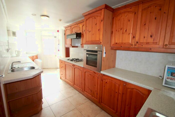 6 Bedroom End Of Terrace House To Rent In Llantrisant Street, Cardiff(City), CF24