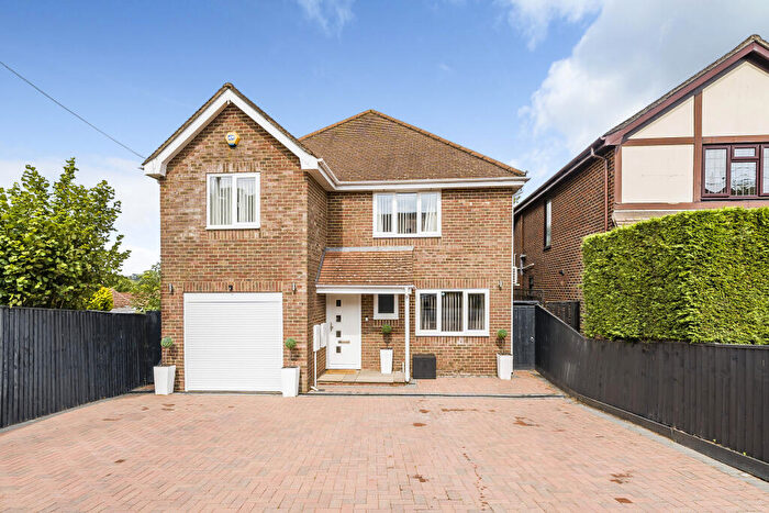 4 Bedroom House To Rent In Lower Buckland Road, Lymington, SO41