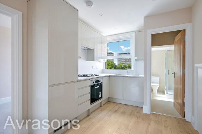1 Bedroom Flat To Rent In Shaftesbury House, Vauxhall, SE11