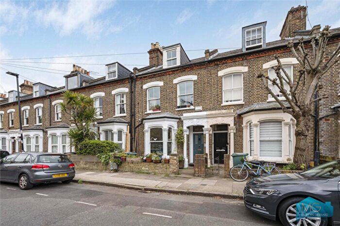 4 Bedroom Terraced House For Sale In Hatchard Road, London, N19