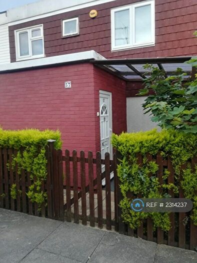3 Bedroom Terraced House To Rent In Stewards Holte Walk, London, N11