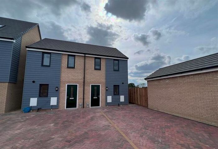 2 Bedroom Property To Rent In Briggs Mead, Wymondham, NR18