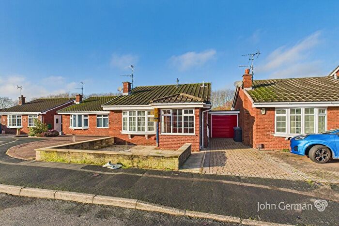 2 Bedroom Bungalow For Sale In Halcyon Way, Burton-on-Trent, DE14