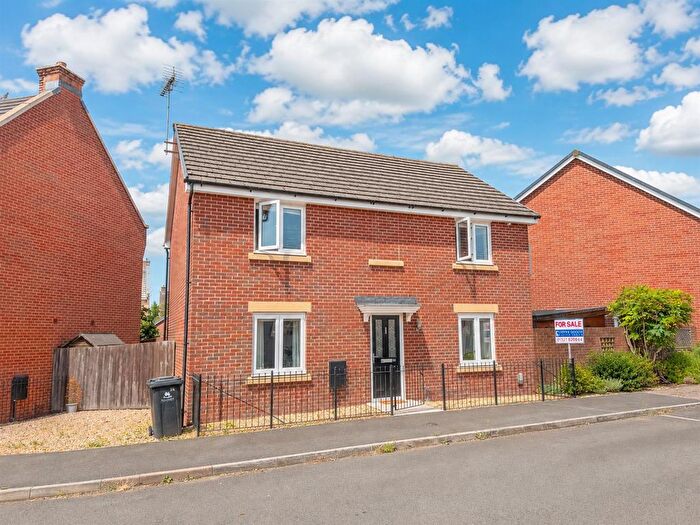 4 Bedroom Detached House For Sale In The Fairways, Huntley, GL19