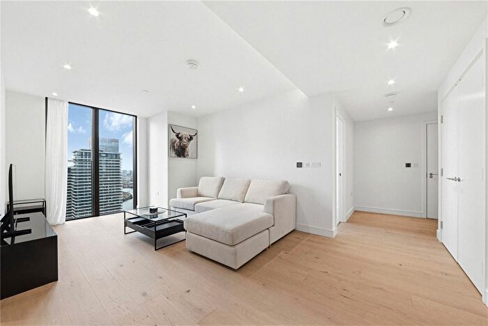 2 Bedroom Flat To Rent In Marsh Wall, London, E14