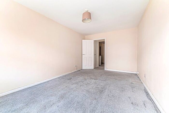 1 Bedroom Flat For Sale In Ashcombe Road, Weston-Super-Mare, BS23