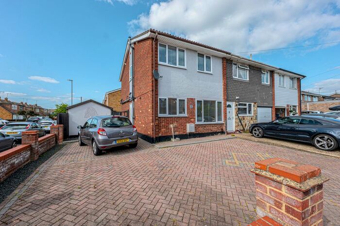 3 Bedroom Semi-Detached House To Rent In Overton Road, Benfleet, SS7