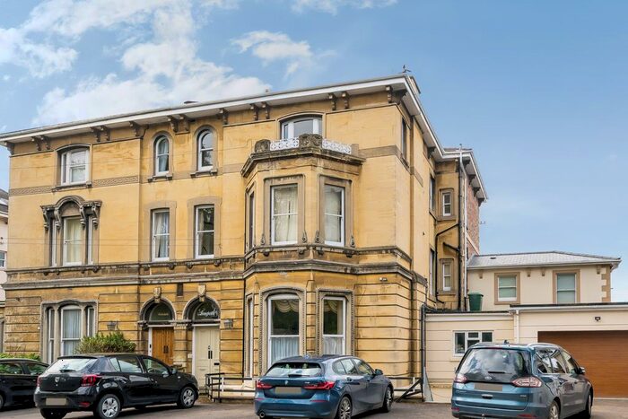 3 Bedroom Flat To Rent In Pittville Circus Road, Pittville, Cheltenham, GL52