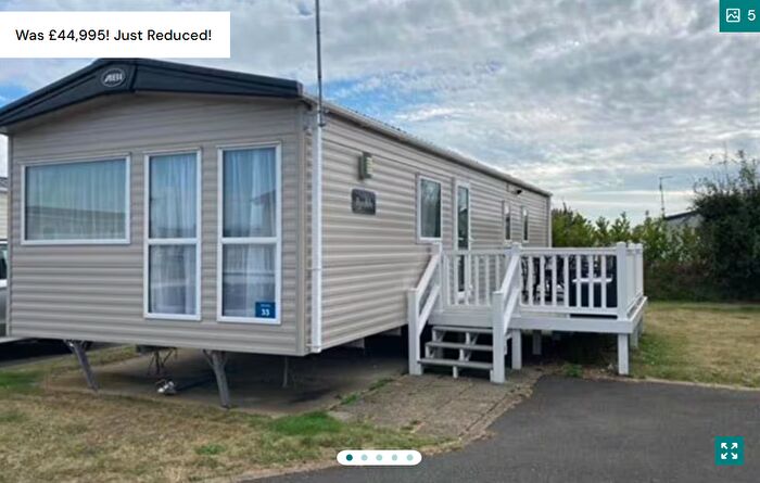 3 Bedroom Mobile/park Home For Sale In Mersea, Fen Lane, East Mersea, Essex, CO5