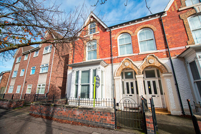 1 Bedroom House Of Multiple Occupation To Rent In Room, St Georges Road, HU3